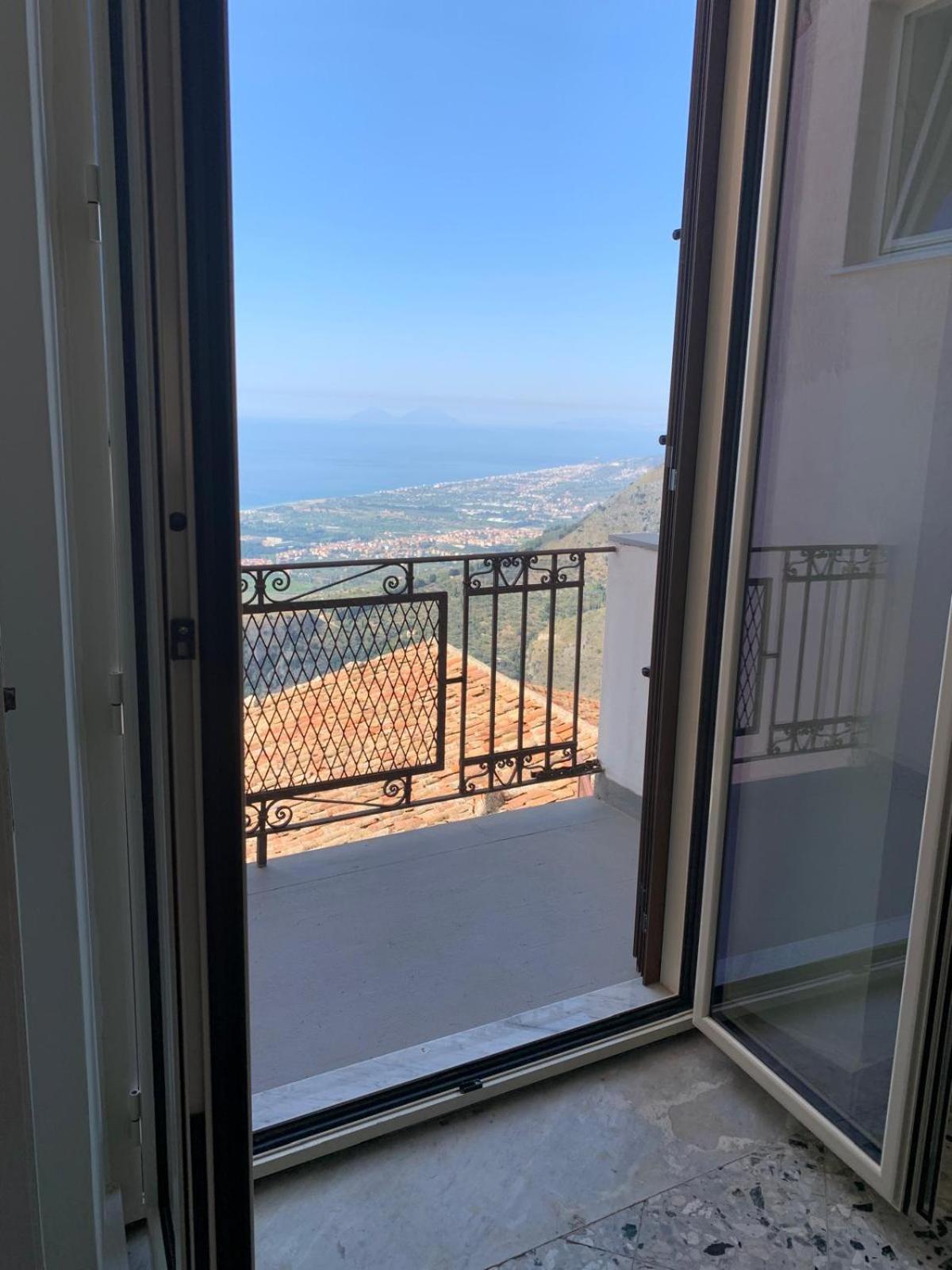 Bed&Breakfast StudioArcodia San Marco d'Alunzio Esterno foto